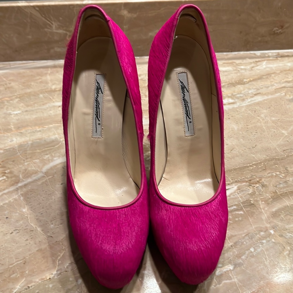 Brian Atwood magenta pumps size 41, US 11
